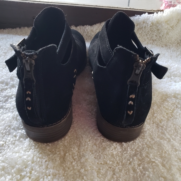 Ankle Boots - Picture 4 of 6